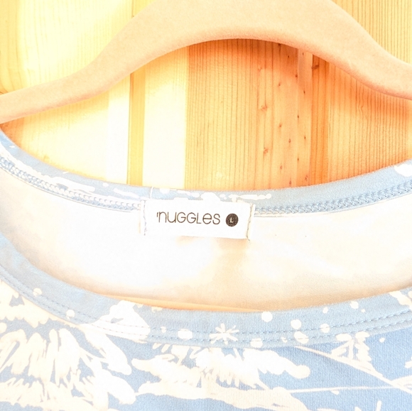 Women's Nuggles L Blue and Red Winter Scene Houndstooth Long Sleeve Soft Tee Top - Picture 2 of 4